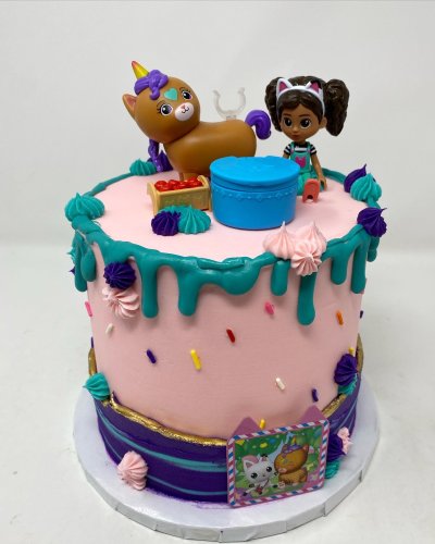 Carousel post from famous_creations_catering.