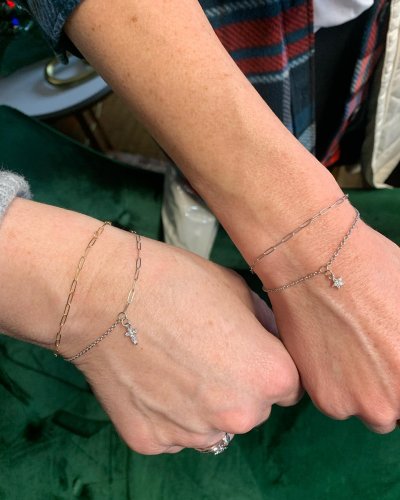 Carousel post from annelizabethjewelry.