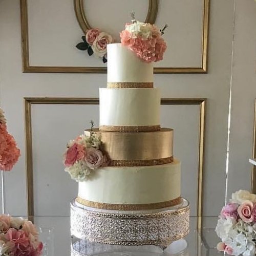 Photo post from famous_creations_catering.