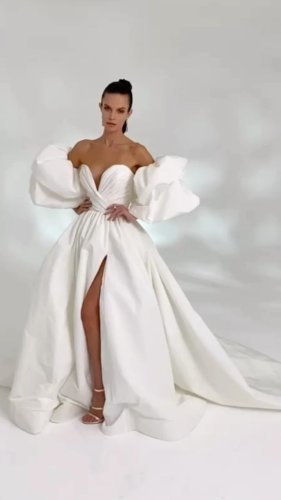 Video post from jolibride.