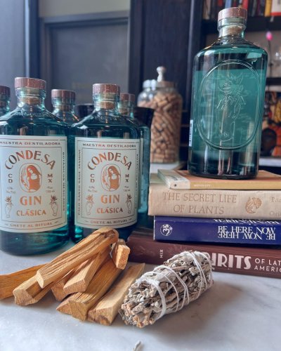 Carousel post from dandywineshop.