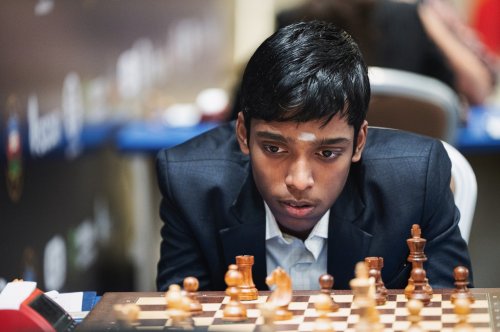 Vidit Gujrathi draws with the Black pieces against Ian