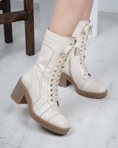 Carousel post from ossoshoes.