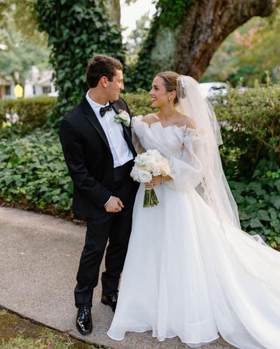 Carousel post from lelitebridal.