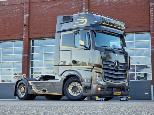 Mercedes Actros long Haul