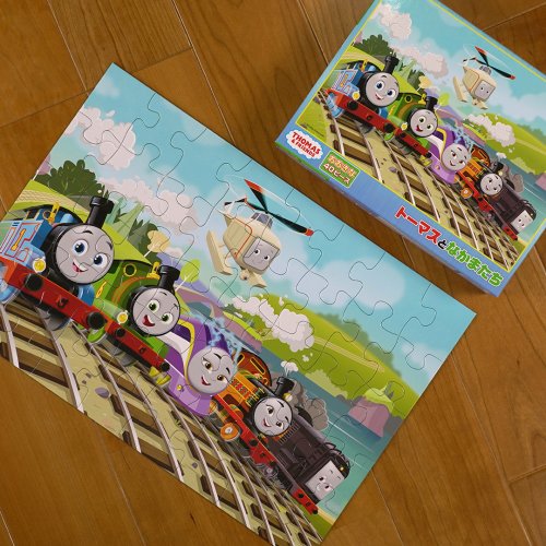 Carousel post from thomasandfriends_jp.