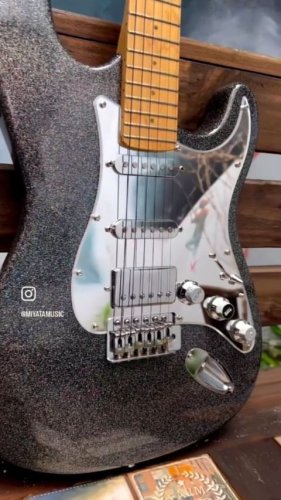 Video post from miyatamusic.