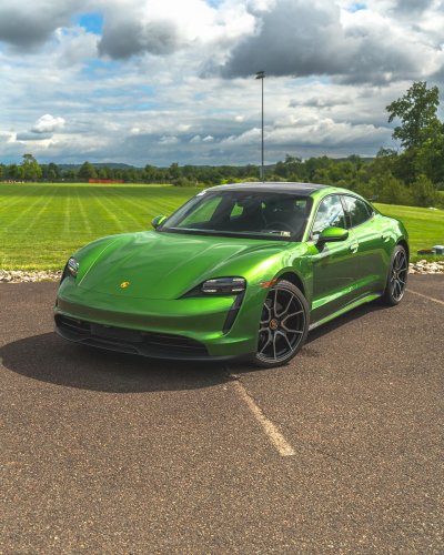 Carousel post from porschewarrington.