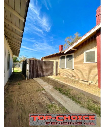 Carousel post from topchoicefencing.