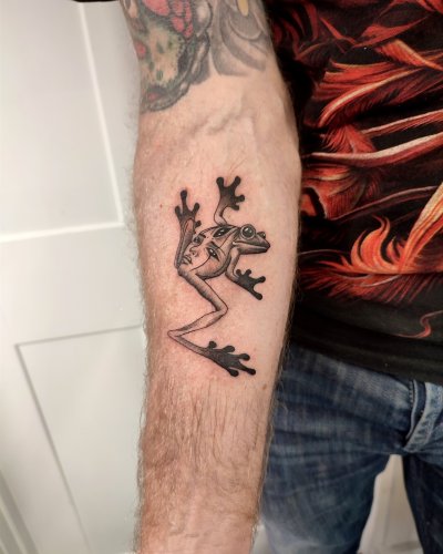 Photo post from lovetattoossandhurst.