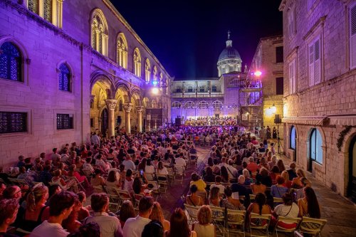 Carousel post from dubrovnikfestival.