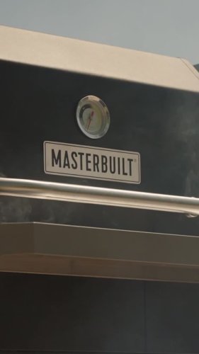 Masterbuilt 30 4 Rack Electric Smoker w/Cover, Recipes & Accessories with  Jill Bauer 