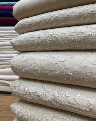 Carousel post from akbar_fabrics_.