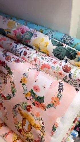 Video post from elephantinmyhandbag.