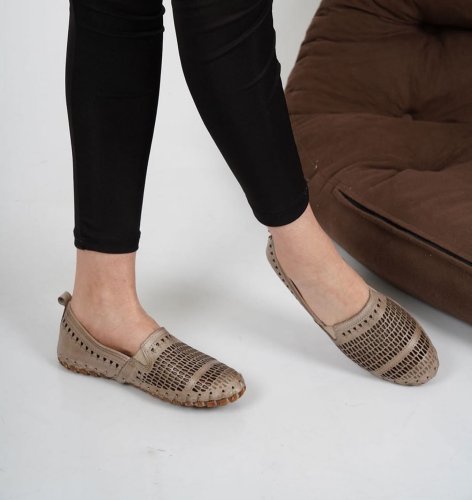 Carousel post from ossoshoes.