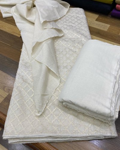 Carousel post from akbar_fabrics_.