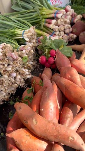 Video post from visaliafarmersmarket.