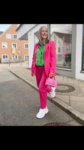 Video post from modehausbinder.
