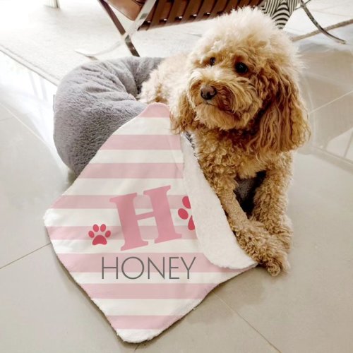 Carousel post from furrypeeps.