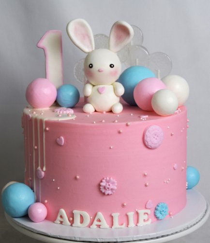 Photo post from marquettescakestudio.