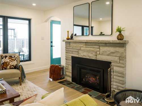 Carousel post from regencyfire.