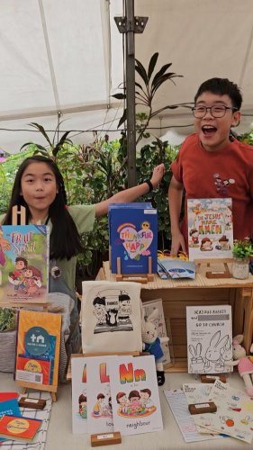 Video post from thetreasureboxsg.