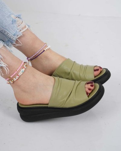 Carousel post from ossoshoes.