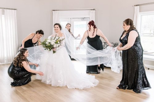 Photo post from thecurvybridenj.