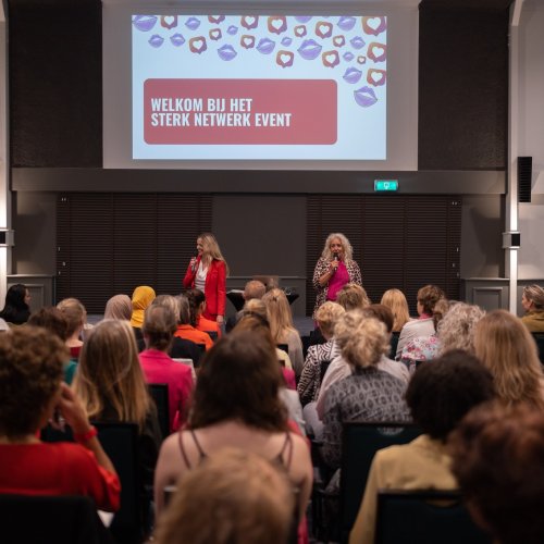 Carousel post from masteryourbusinessmoves.nl.