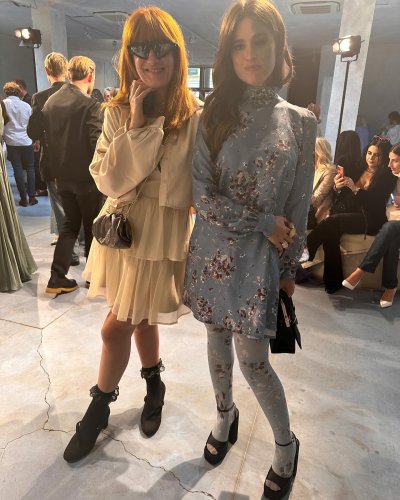 Carousel post from soniajamp.