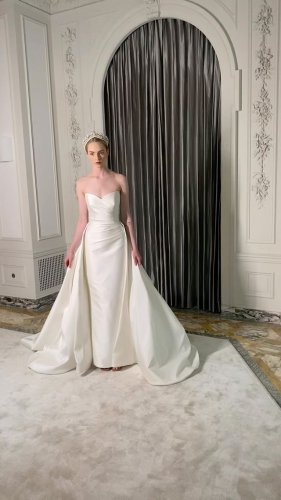 Video post from jolibride.