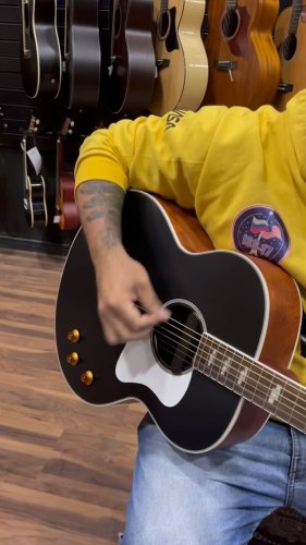 Video post from miyatamusic.
