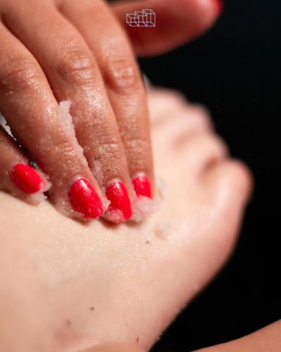 Carousel post from glasshouseretreat.