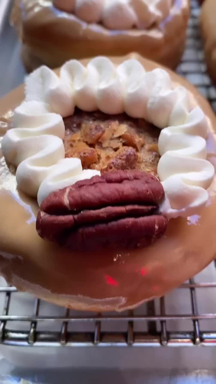 Video post from thedoughnutproject.