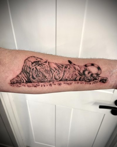 Photo post from lovetattoossandhurst.