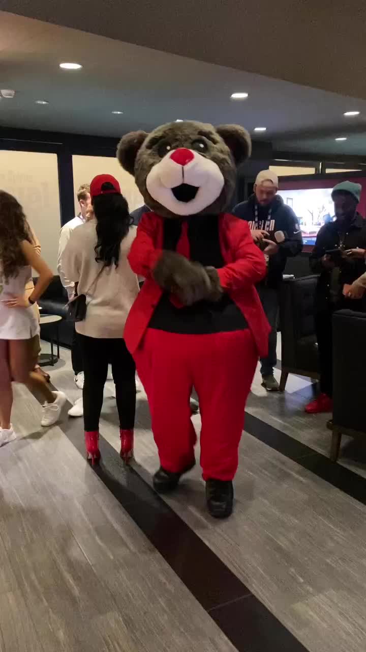 Video post from bransoncognac.