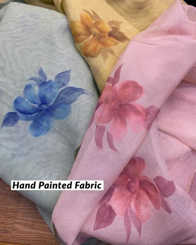 Carousel post from akbar_fabrics_.