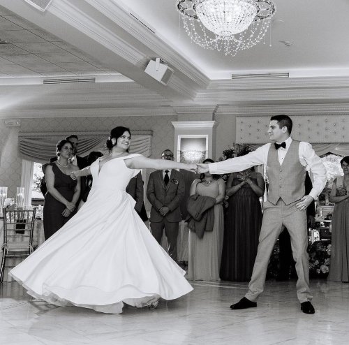 Photo post from thecurvybridenj.