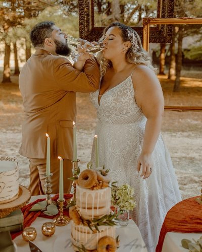 Carousel post from thecurvybridenj.