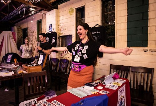 Carousel post from denfringe.