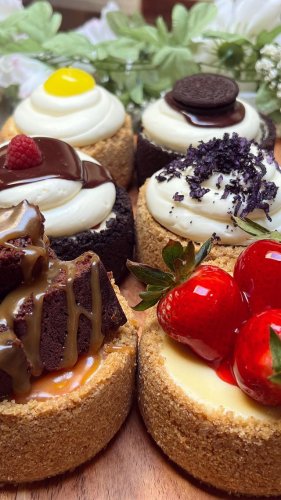 Video post from famous_creations_catering.