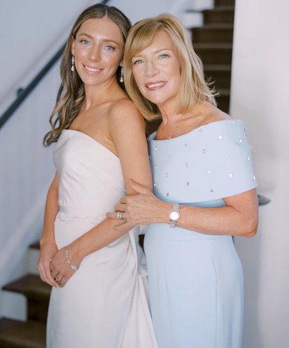 Carousel post from lelitebridal.