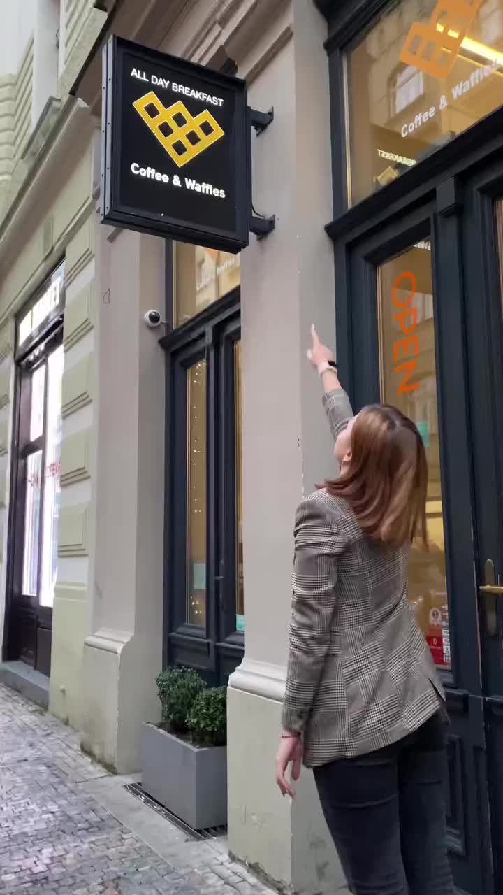 Video post from coffeeandwafflescz.