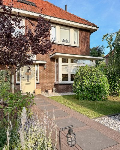 Carousel post from hoff.van.saar.