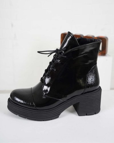 Carousel post from ossoshoes.