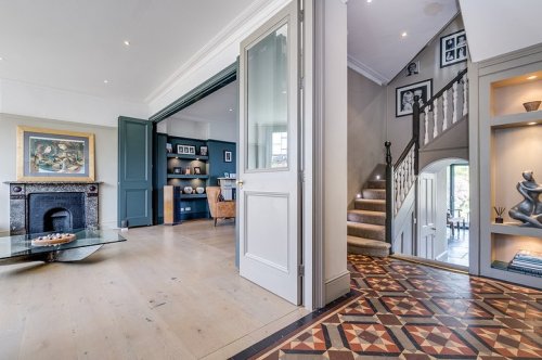 Carousel post from saltfilm_locations.