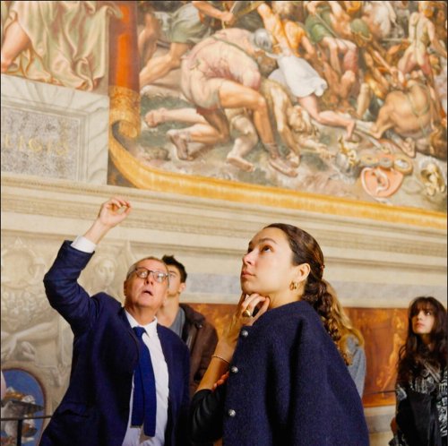 Carousel post from aur_arts.