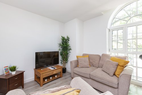 Photo post from kasarstays.