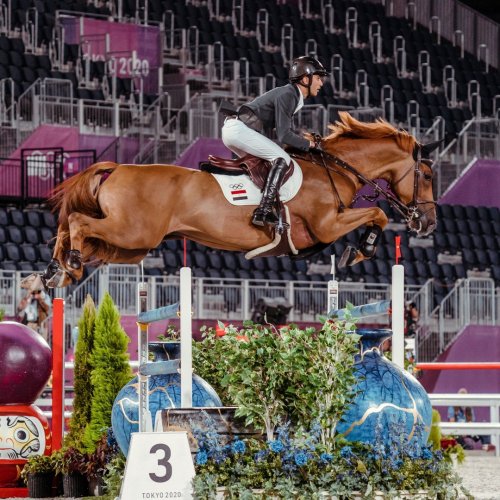 Carousel post from fei_global.