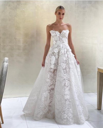Carousel post from lelitebridal.